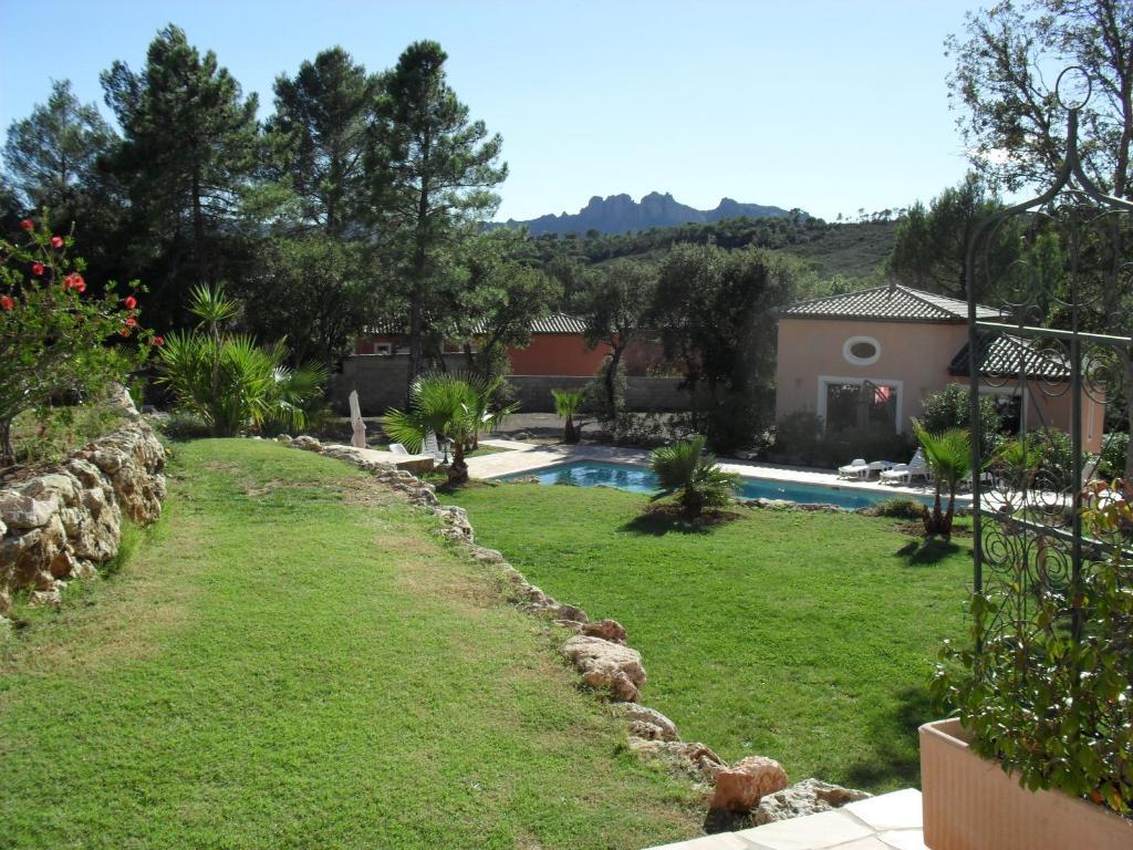 Mas Des Lys Hotell Roquebrune-sur-Argens Eksteriør bilde